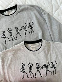 EMBROIDER SKELETON TEE - Sunkissedcoconut
