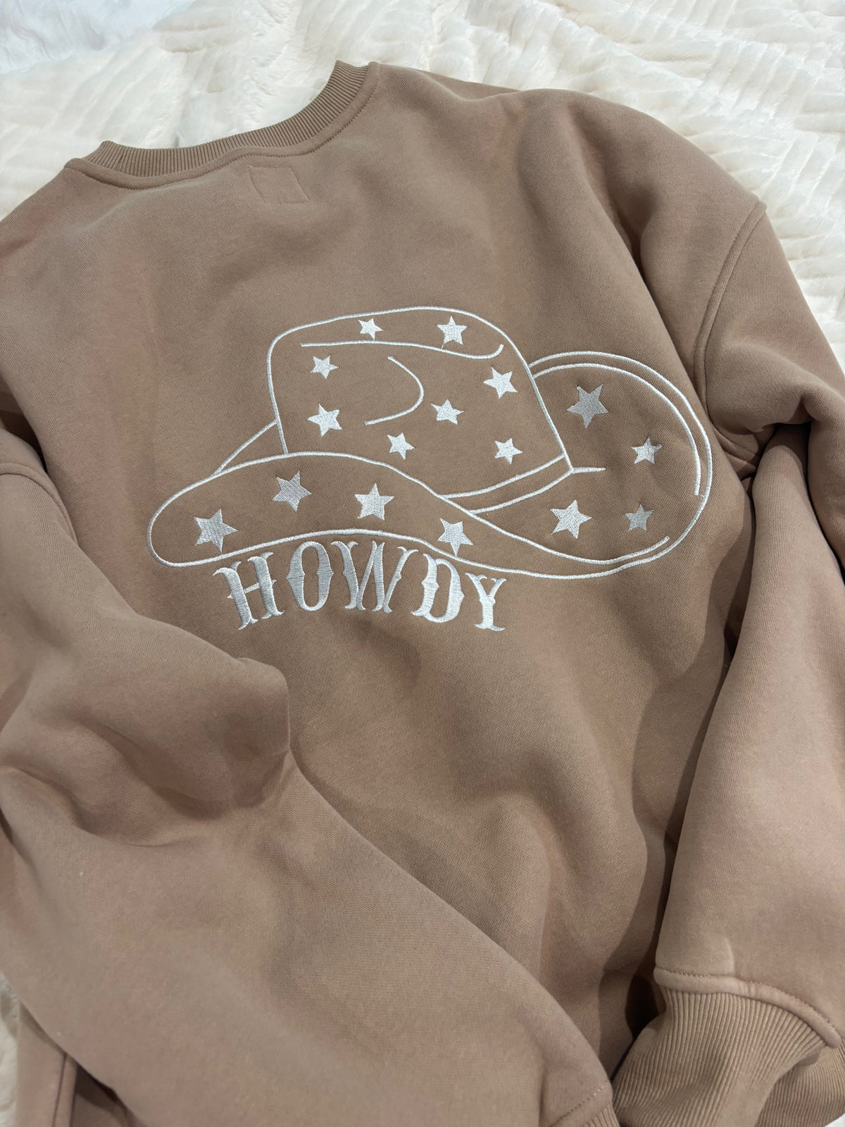 Cappuccino Howdy Embroider Sweatshirt