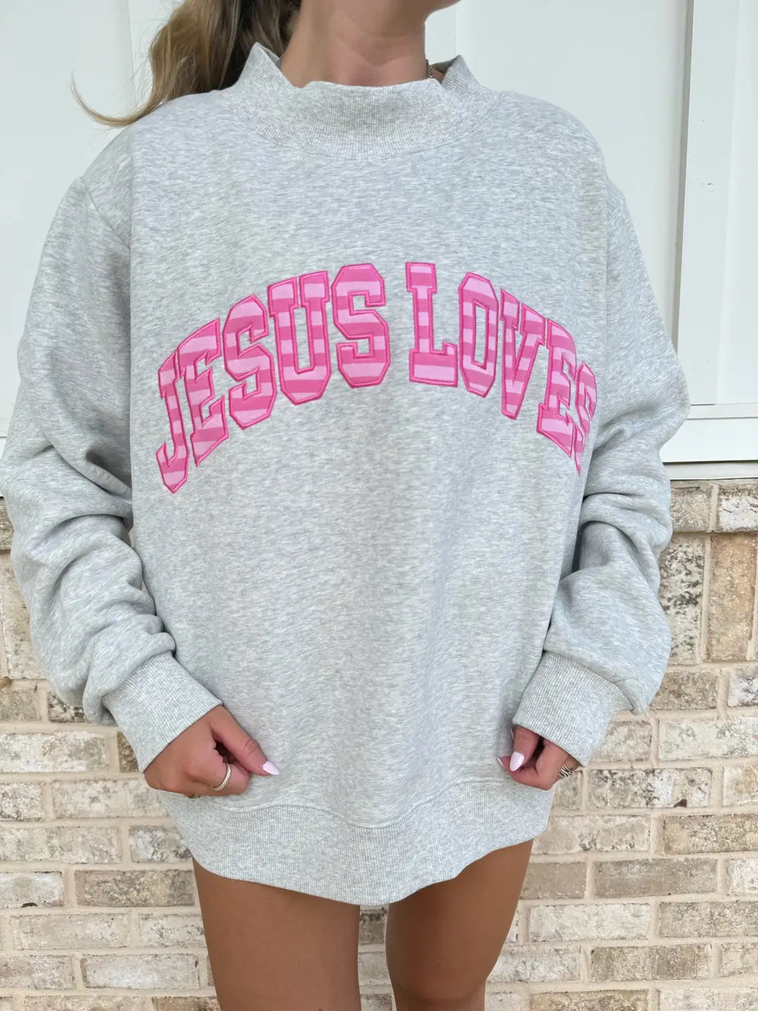 Jesus Loves Pattern Embroider Mockneck