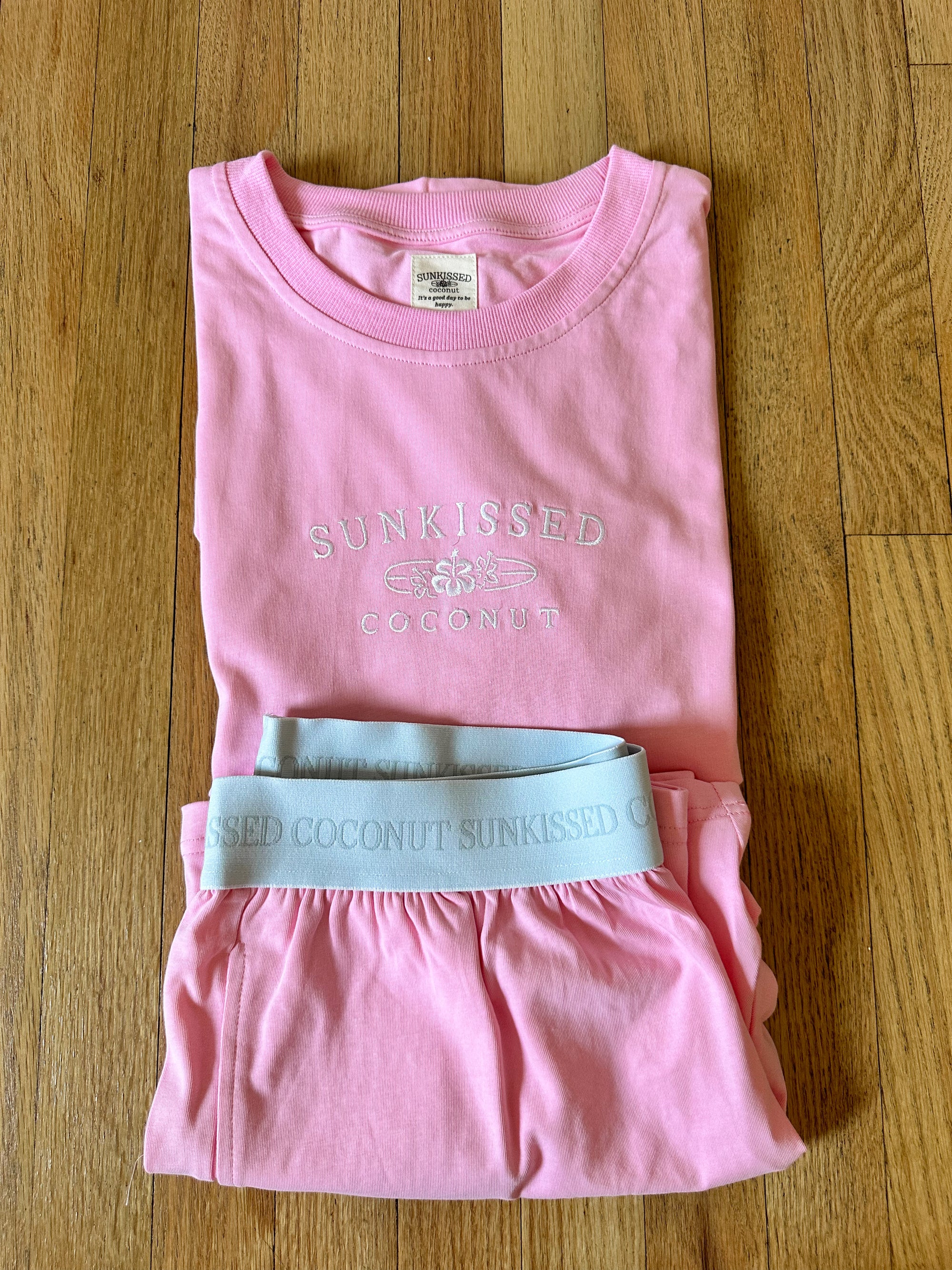 Lush Pink Basic Watercolor Embroider Tee