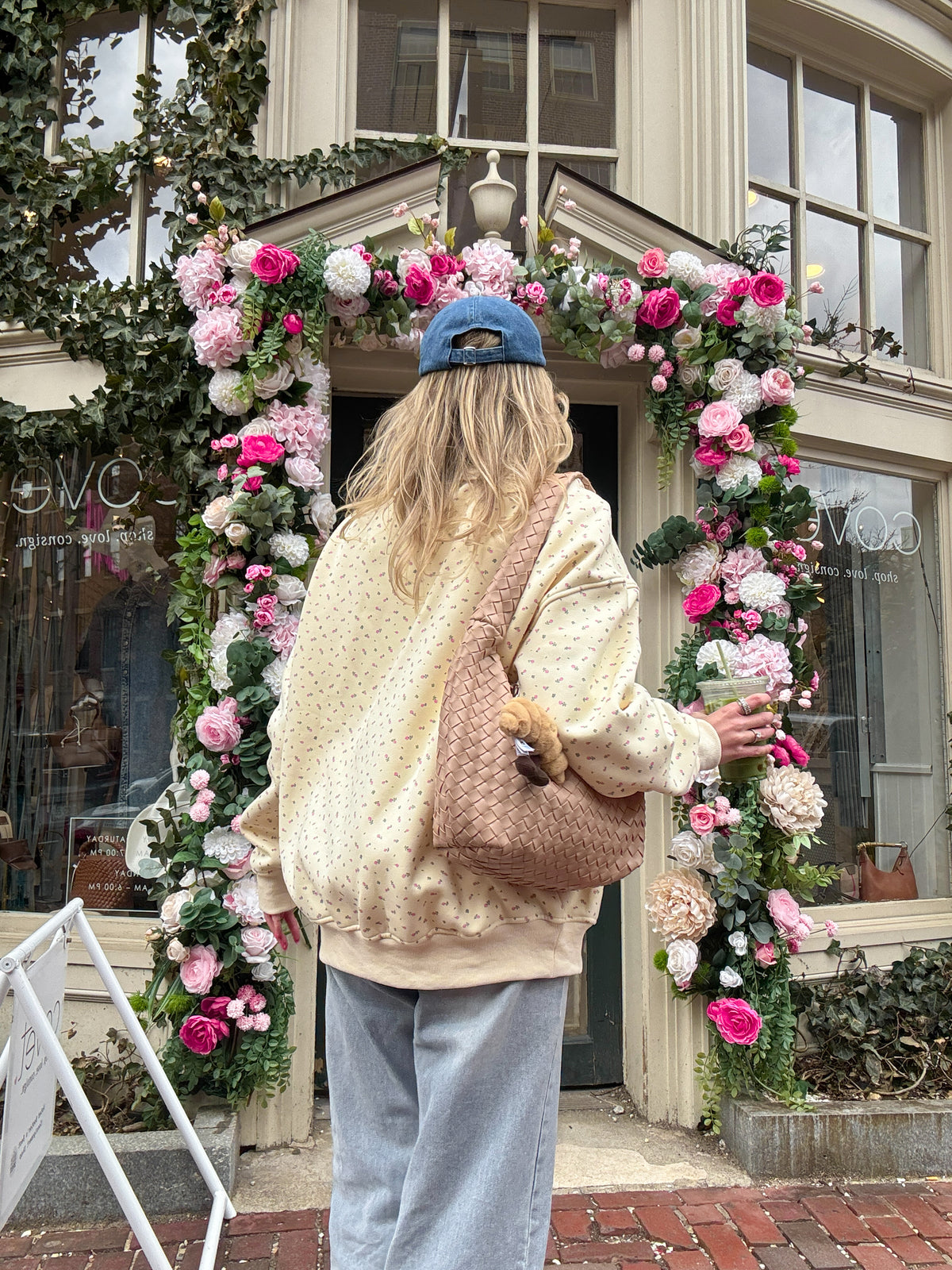 Blank Toasted Cream Roses Sweatshirt