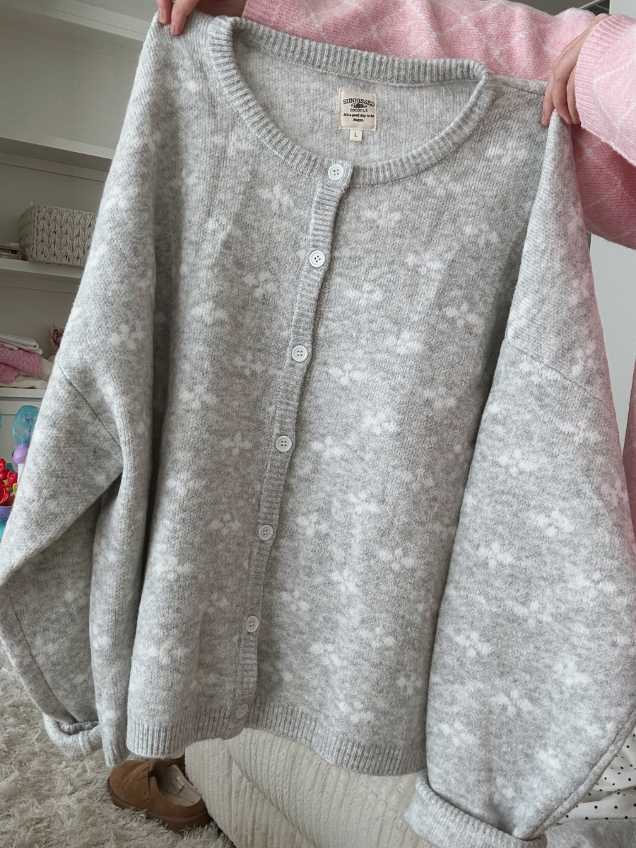 Scattered Quatrefoil Cozy Button Up Cardigan