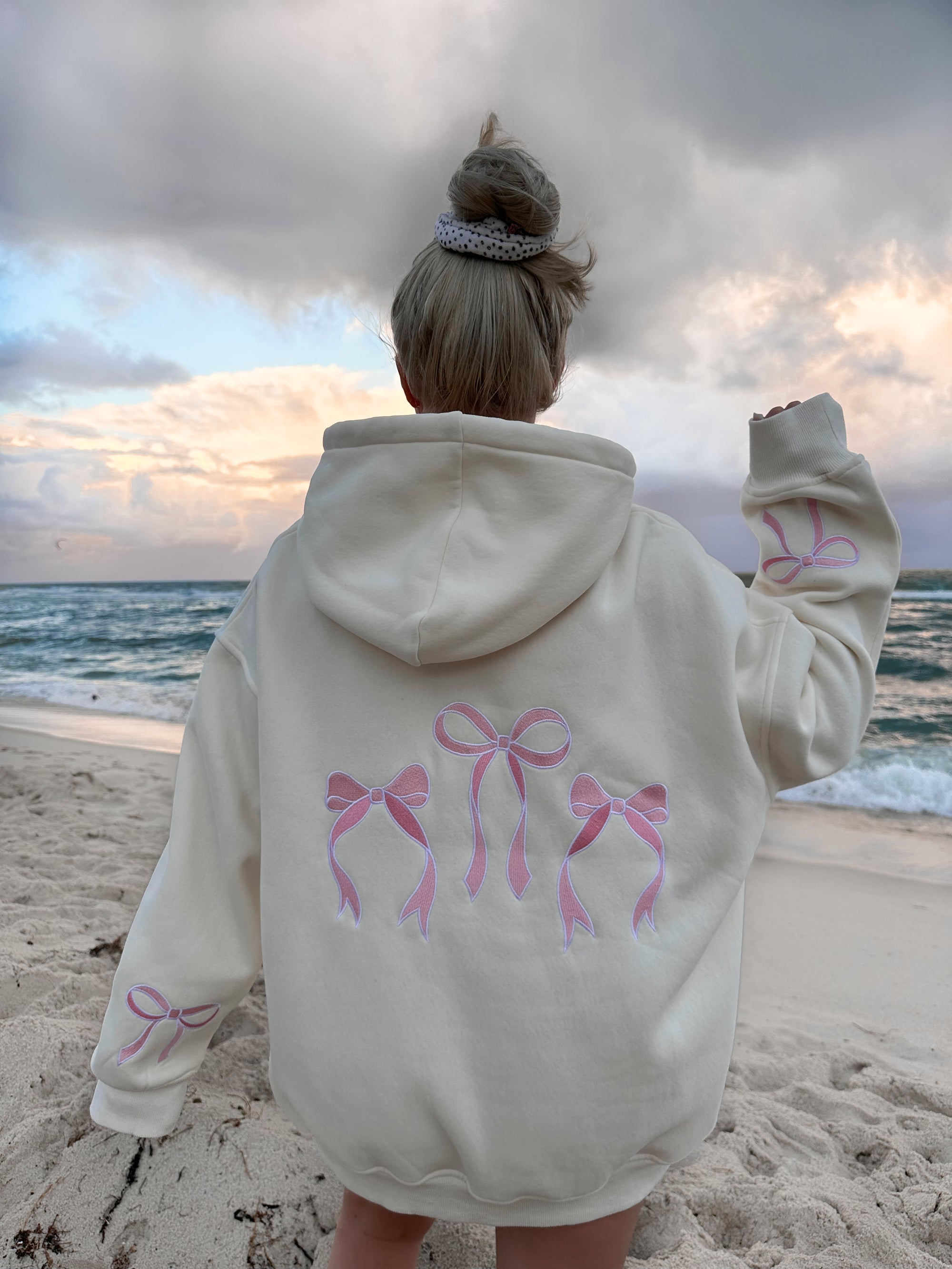 (LAST ONE SIZE 3XL) Pink Embroider Bow Hoodie