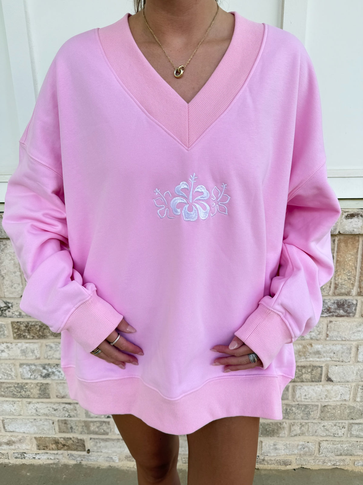 Soft Light Pink V-Neck Embroider Hibiscus Flower Sweatshirt
