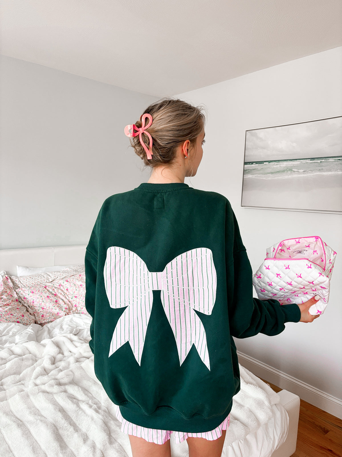 Winter Green Striped Bow Embroider Sweatshirt
