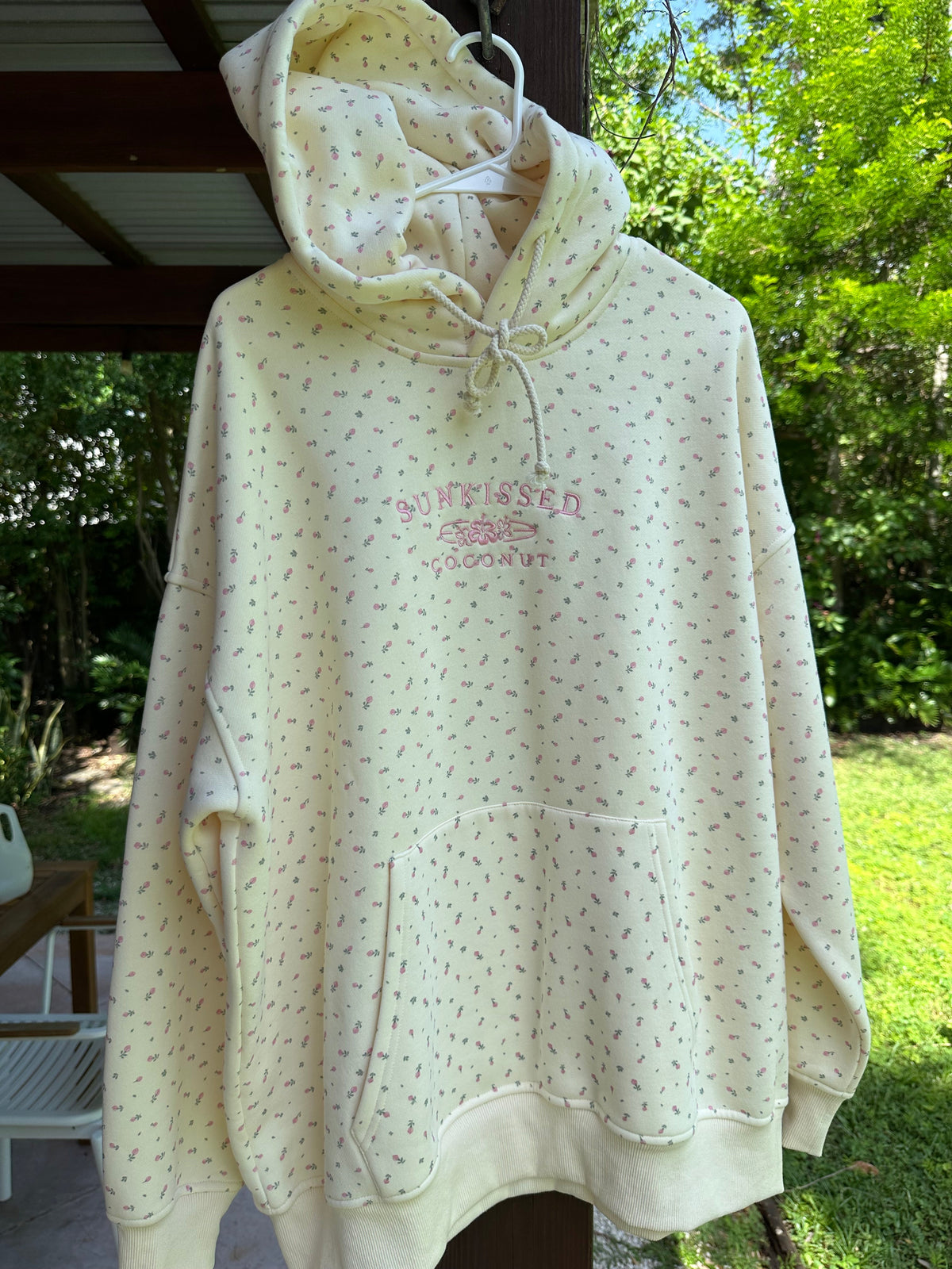Toasted Cream Roses Embroider Hoodie