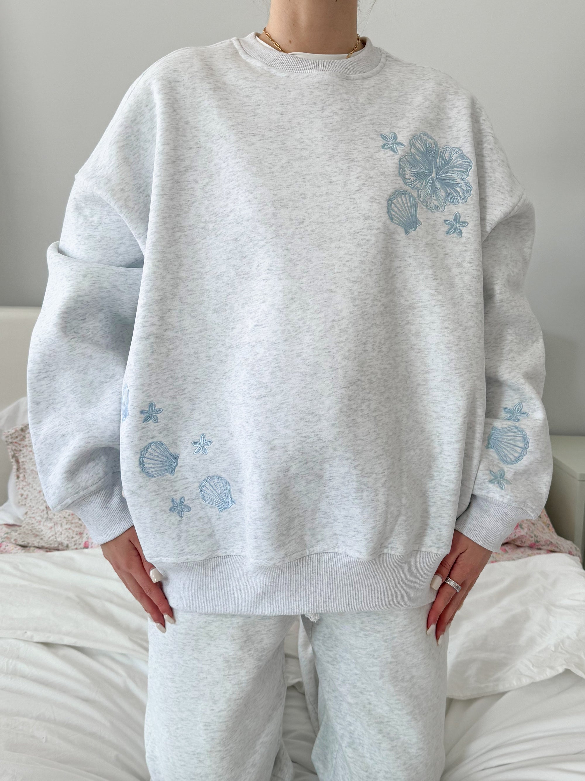 Pearl Grey Tropical Embroider Sweatshirt