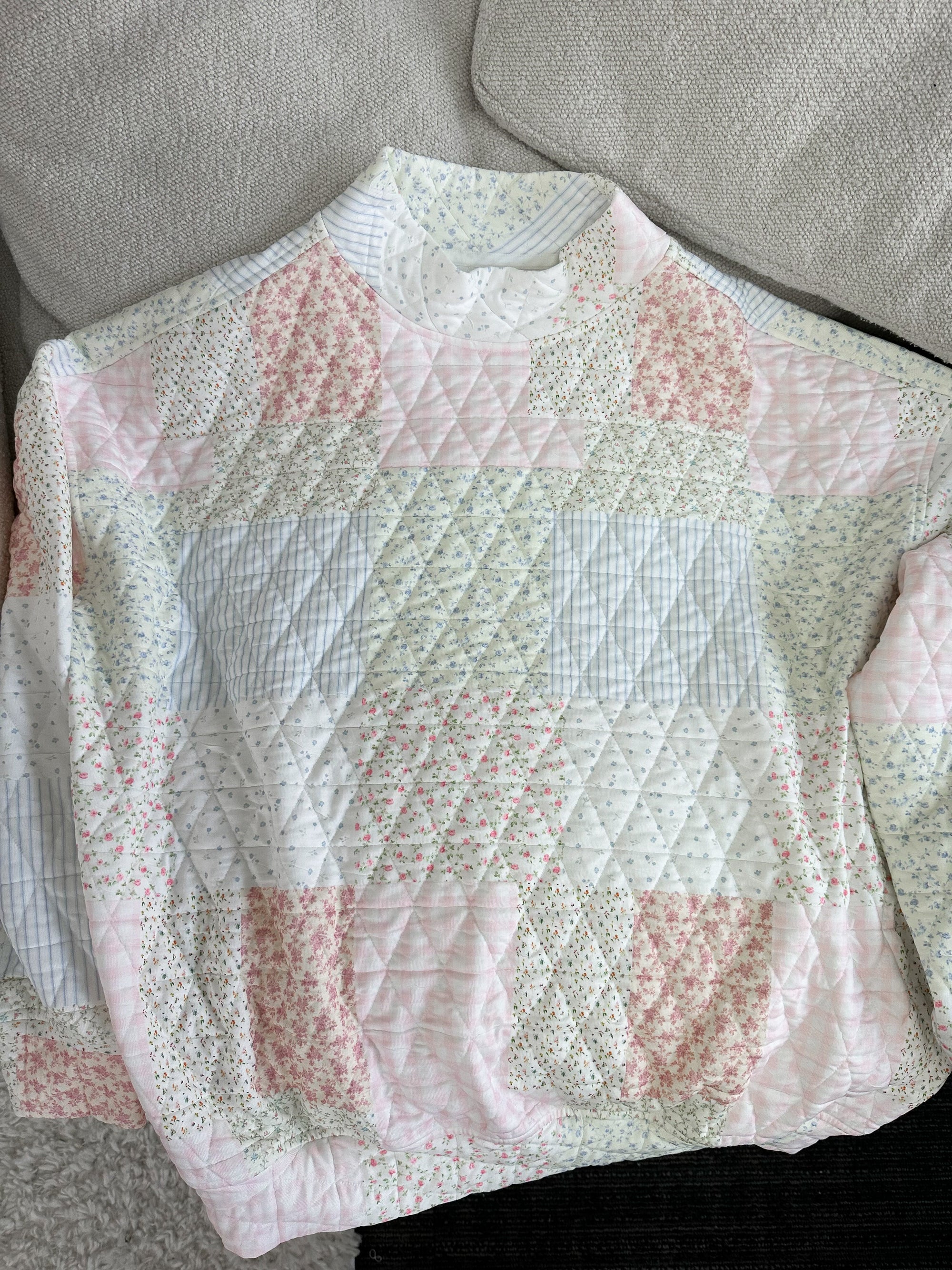 Quilted Pastel Mockneck Sweatshirt