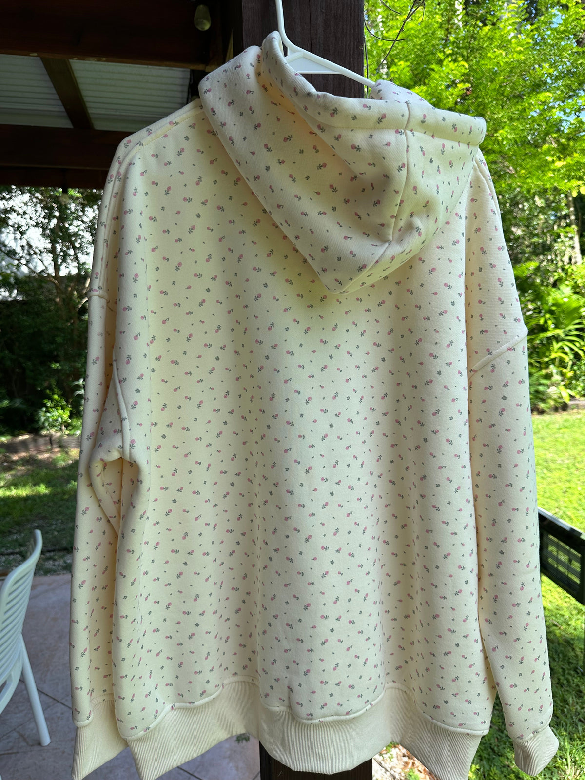 Toasted Cream Roses Embroider Hoodie