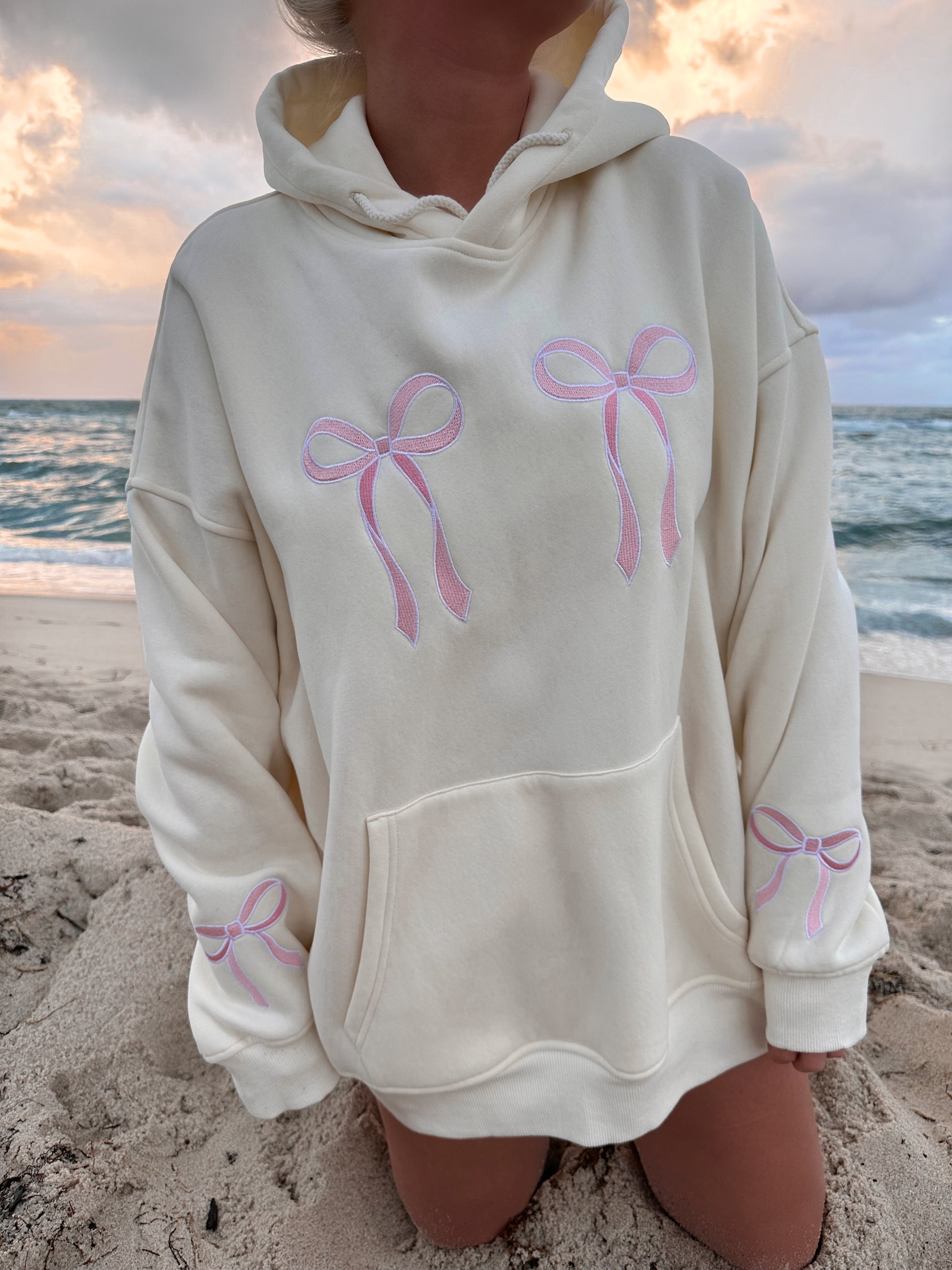 (LAST ONE SIZE 3XL) Pink Embroider Bow Hoodie