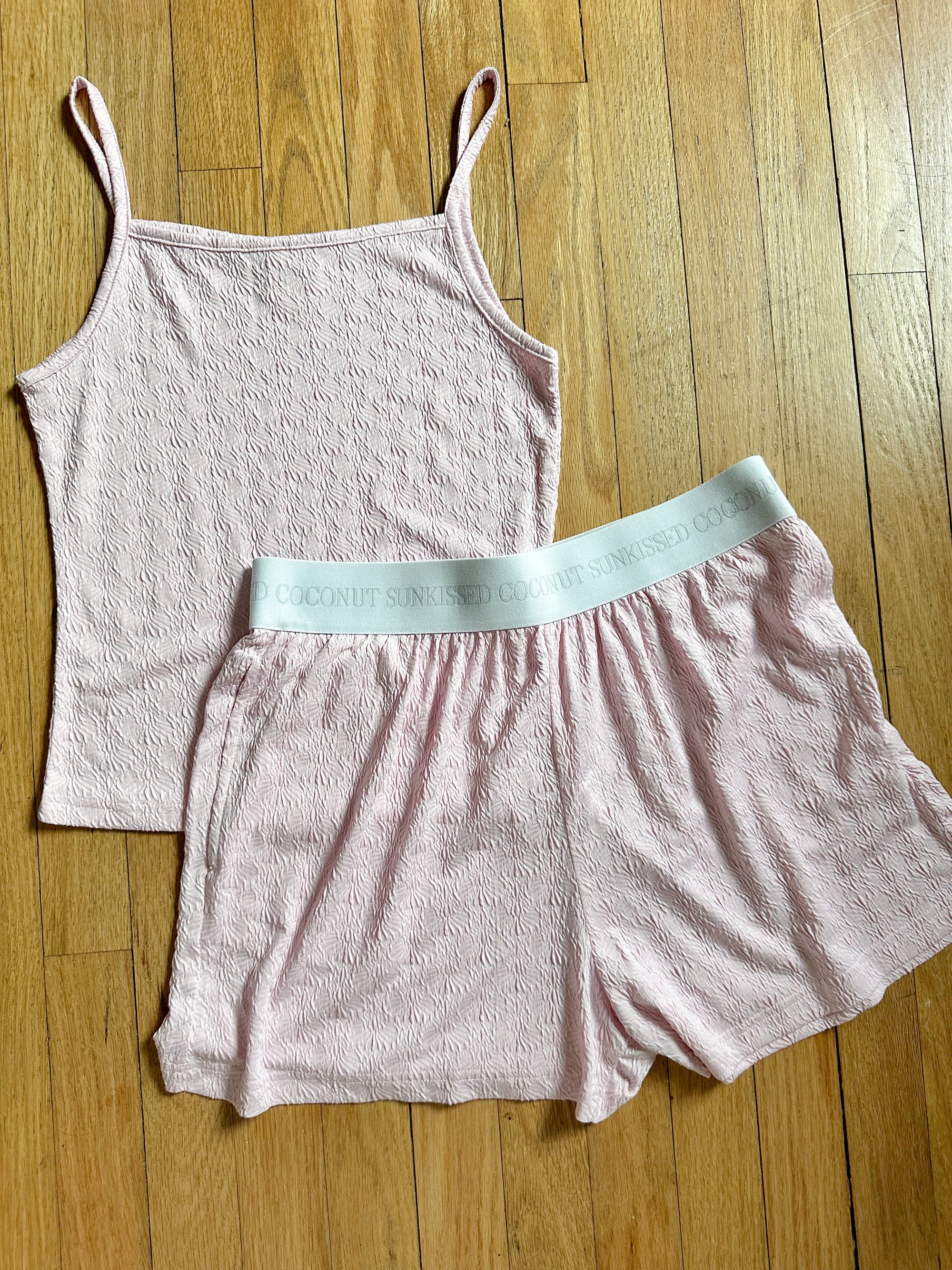 Loves Notes Pink Detailed Shorts