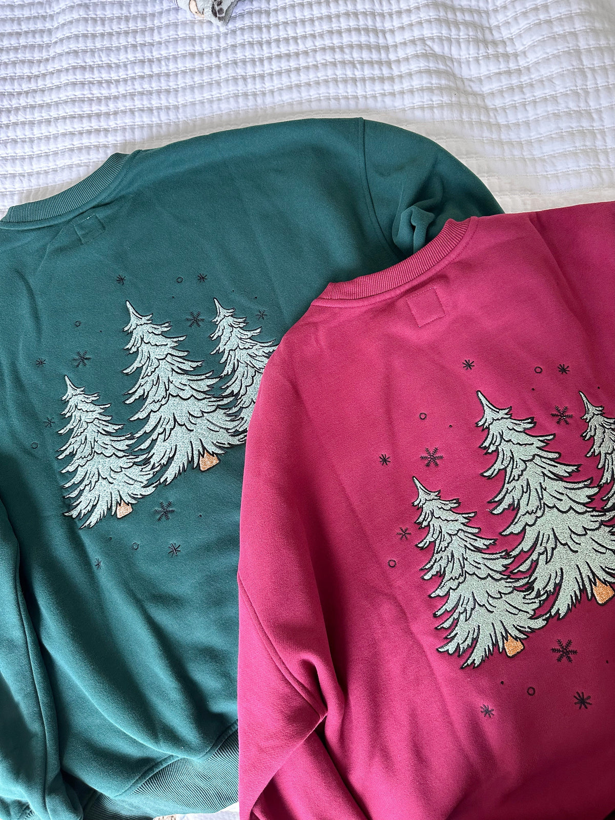 Sparkling Christmas Tree Embroidered Crewneck Sweatshirts