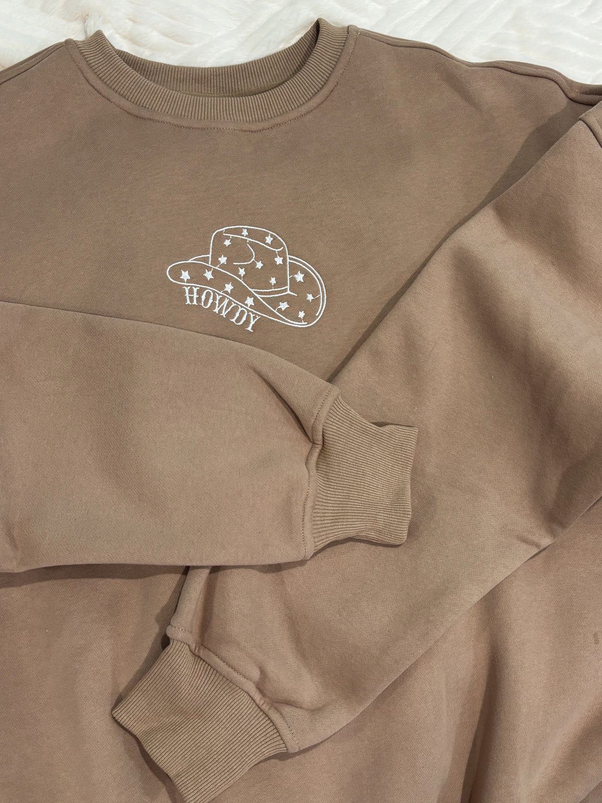 Cappuccino Howdy Embroider Sweatshirt