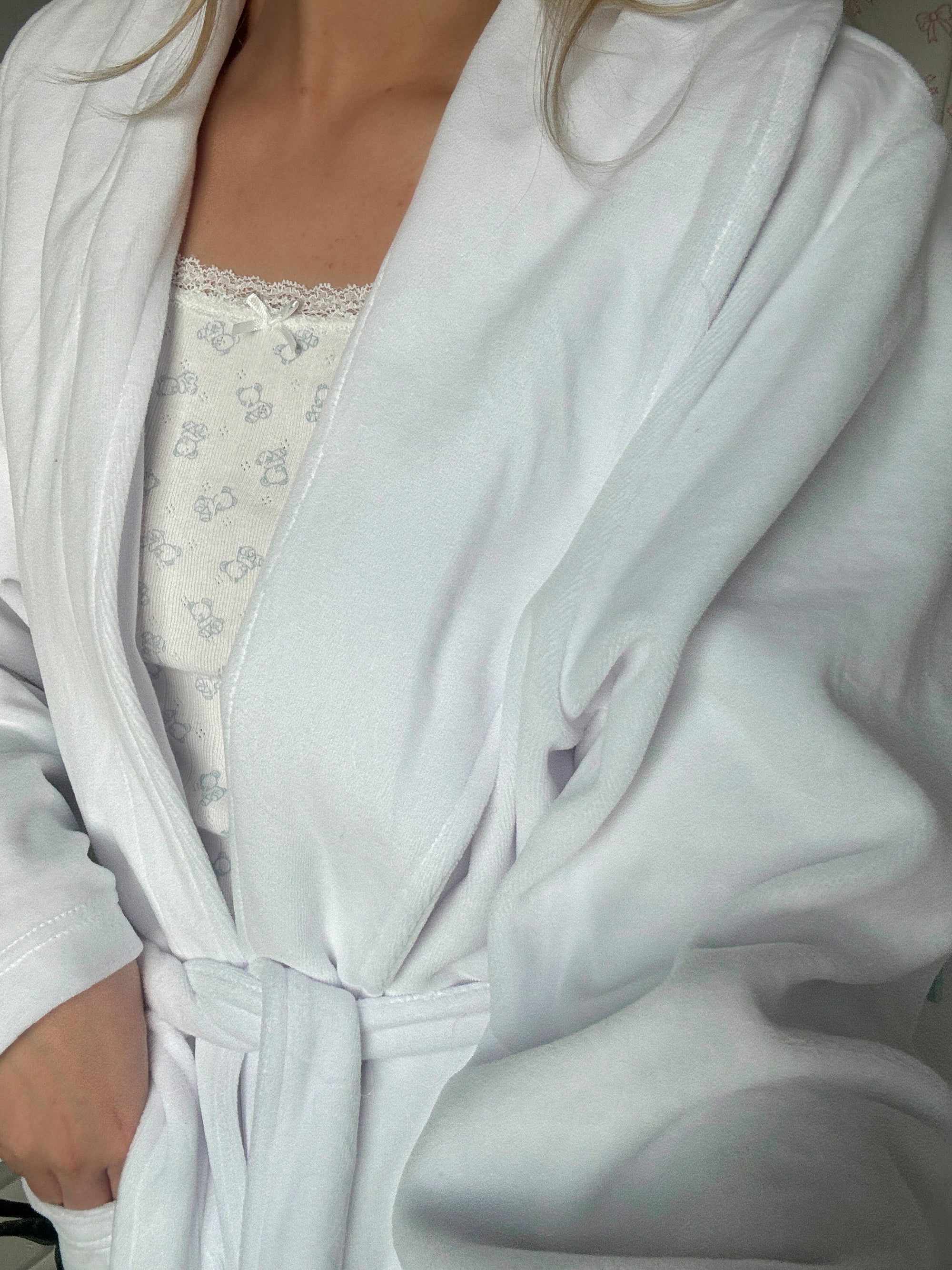 White Dream Hotel Robe