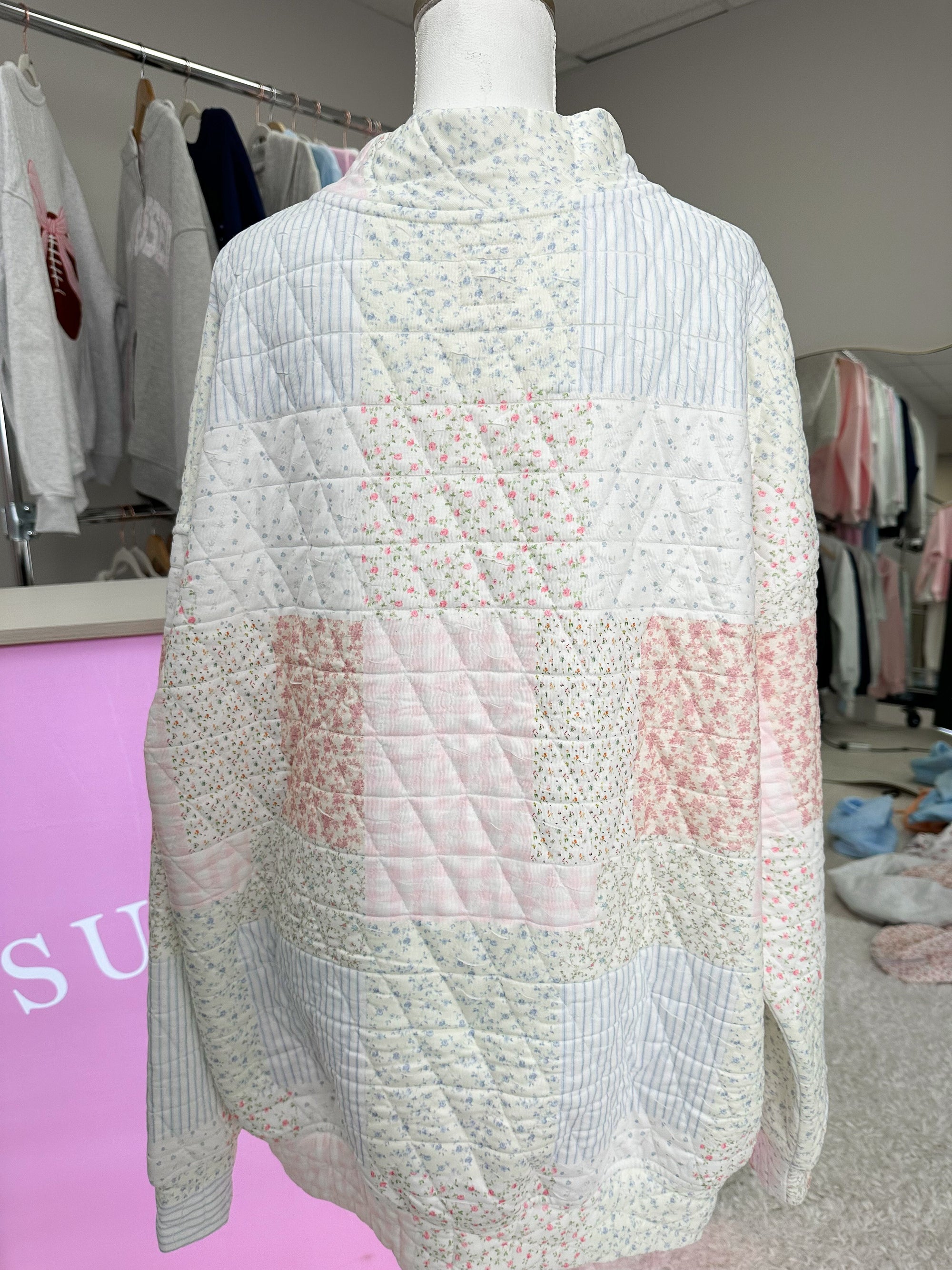 Quilted Pastel Mockneck Sweatshirt