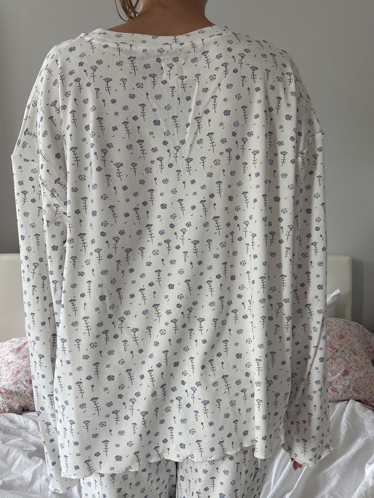 White Ditsy Floral Long Sleeve Pajama Top