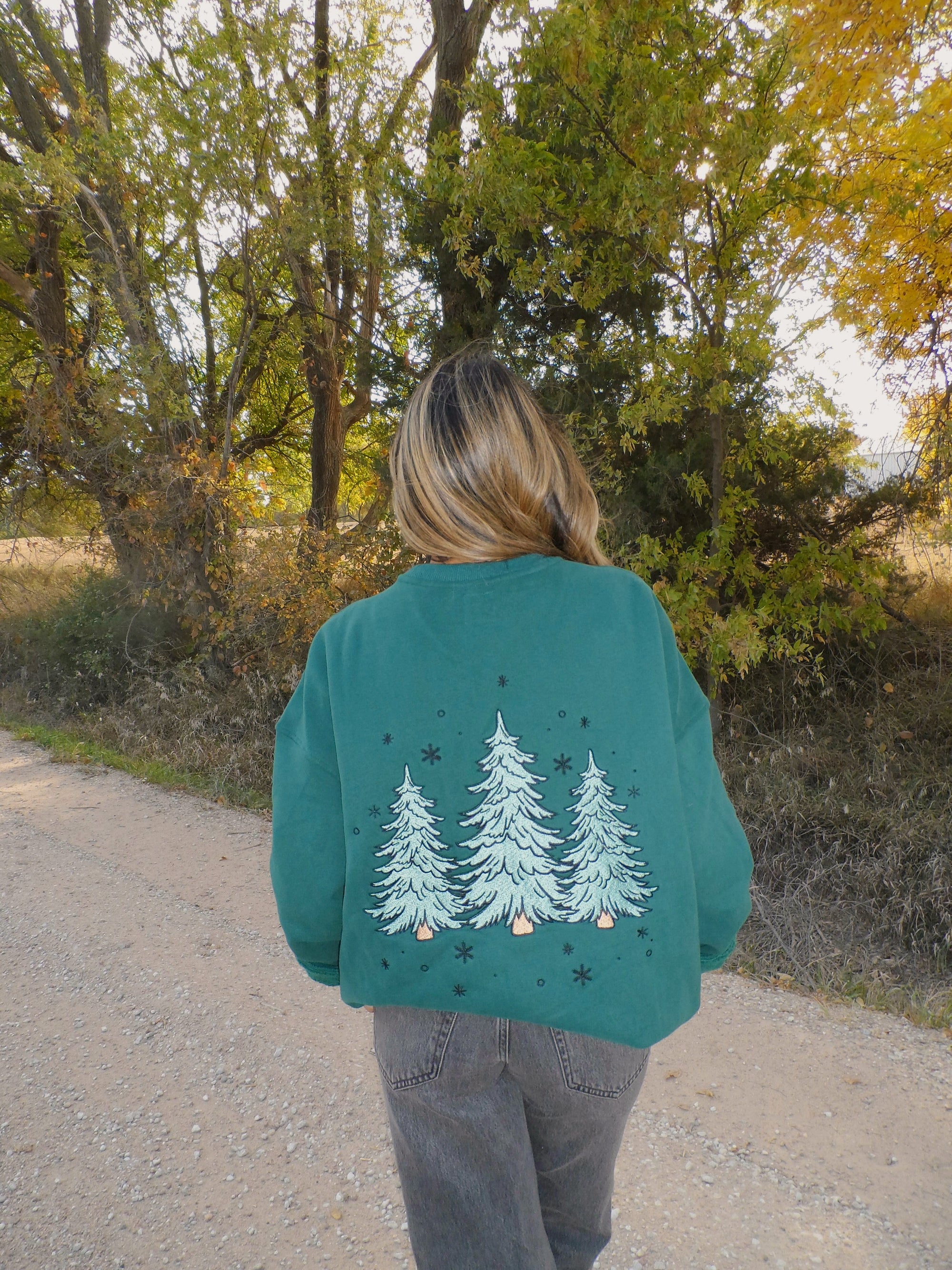 Winter Green Christmas Tree Embroider Sweatshirt