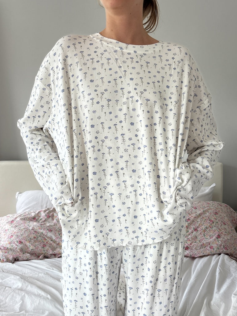 White Ditsy Floral Long Sleeve Pajama Top