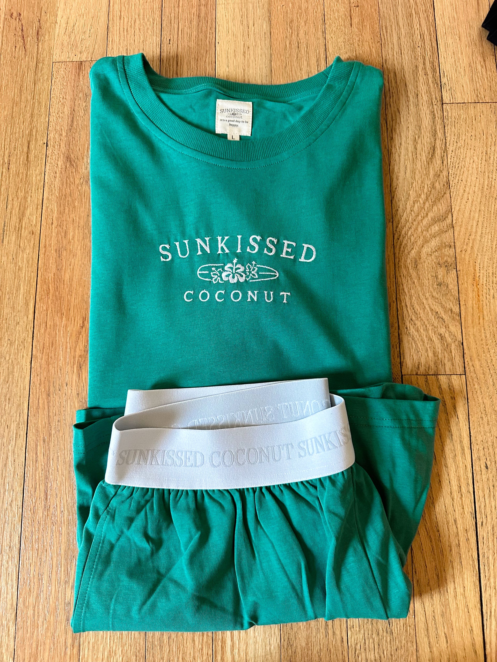 LOGO COLLECTION Sunkissedcoconut