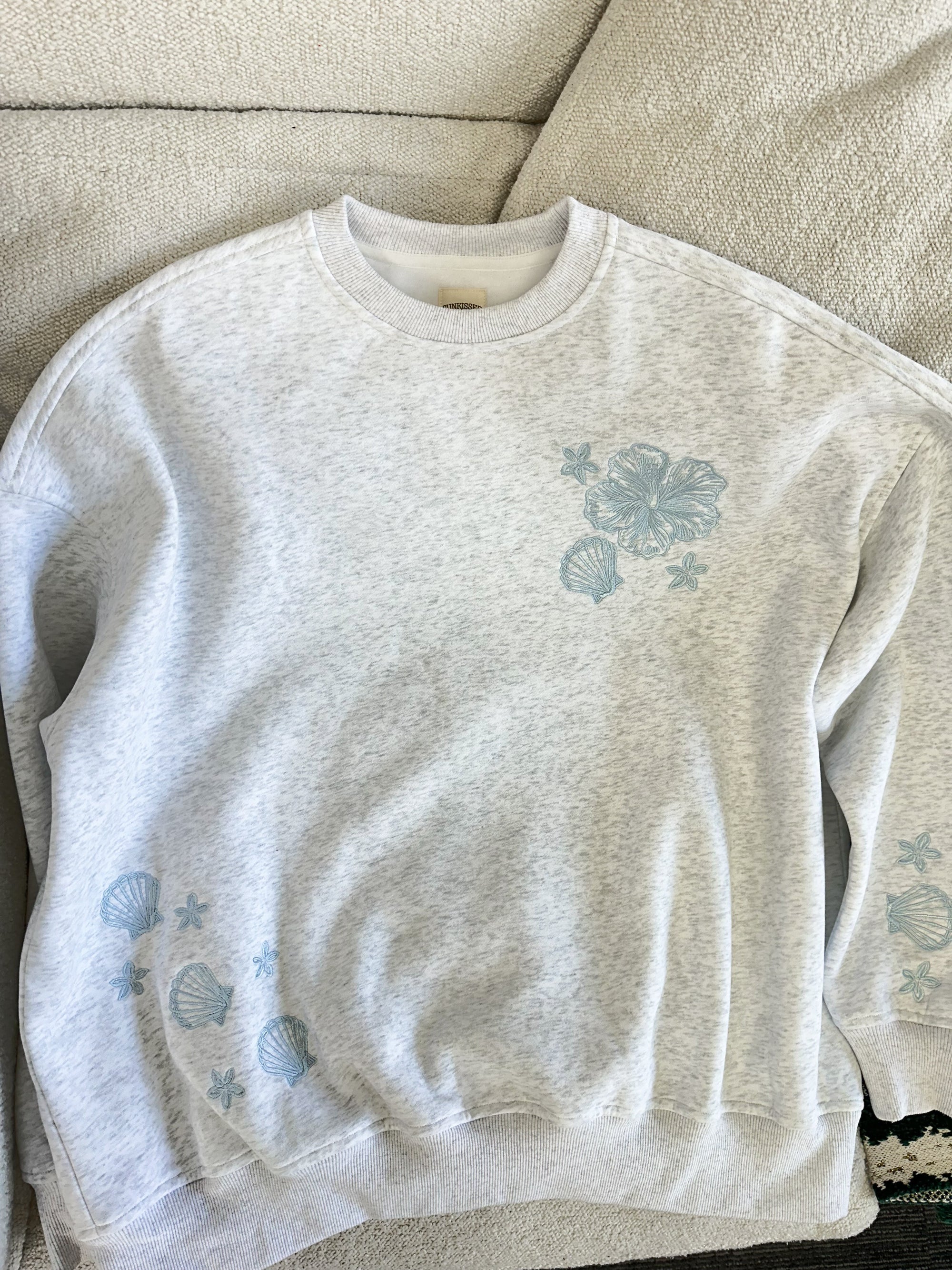 Pearl Grey Tropical Embroider Sweatshirt