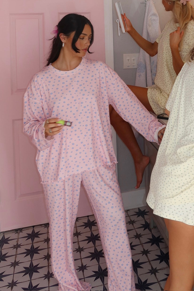 Light Pink Lilo Blue Floral Long Sleeve Pajama Top