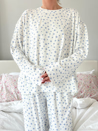 White Lilo Blue Floral Long Sleeve Pajama Top