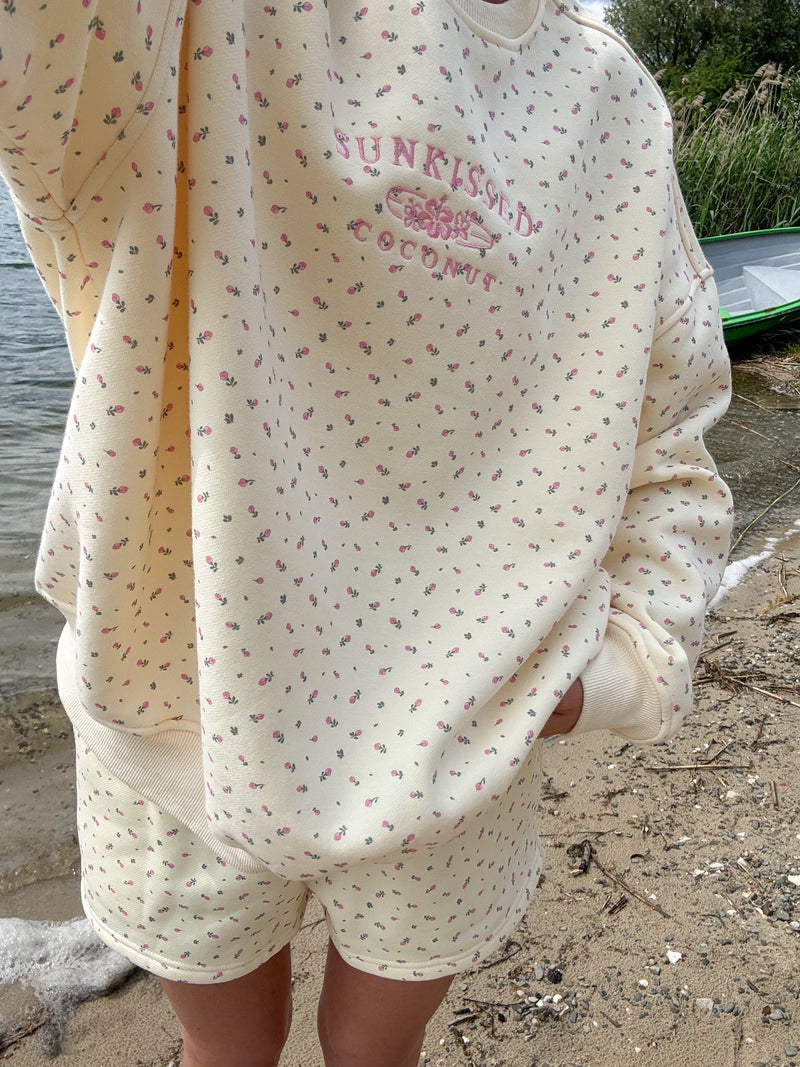 Toasted Cream Roses Embroider Logo Sweatshirt