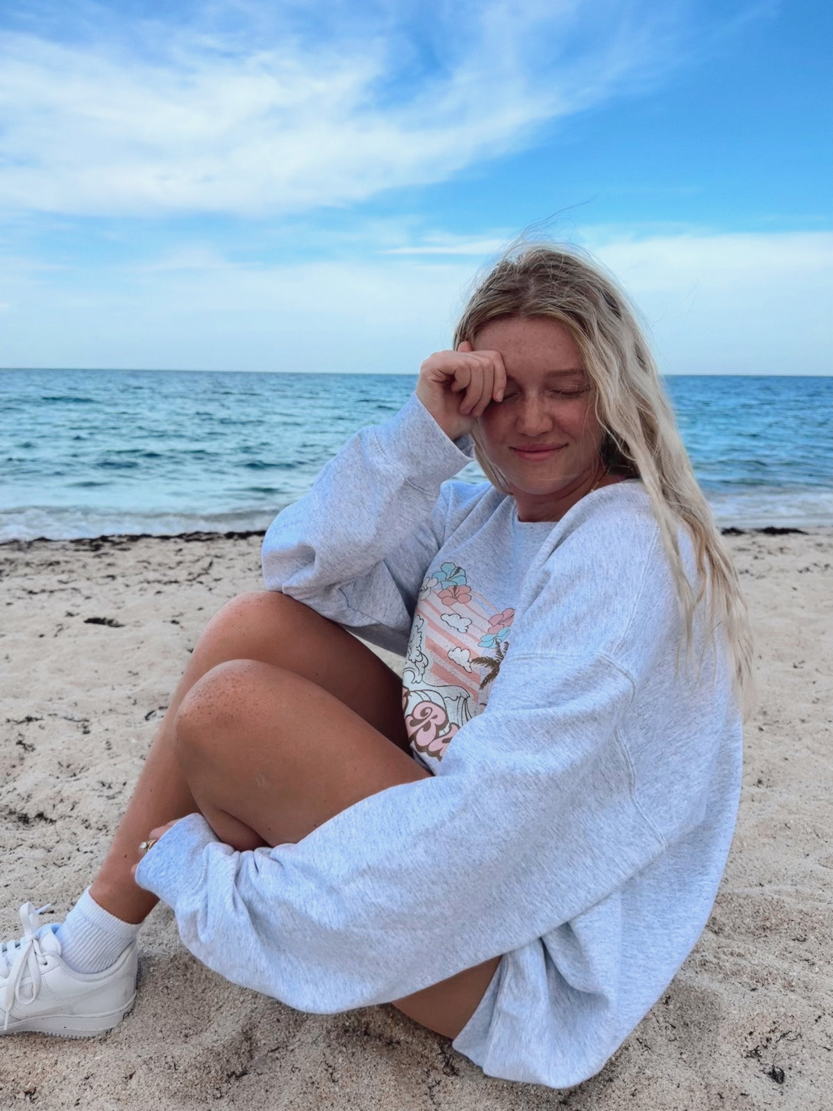 BEACH BUM WAVES SWEATSHIRT - Sunkissedcoconut
