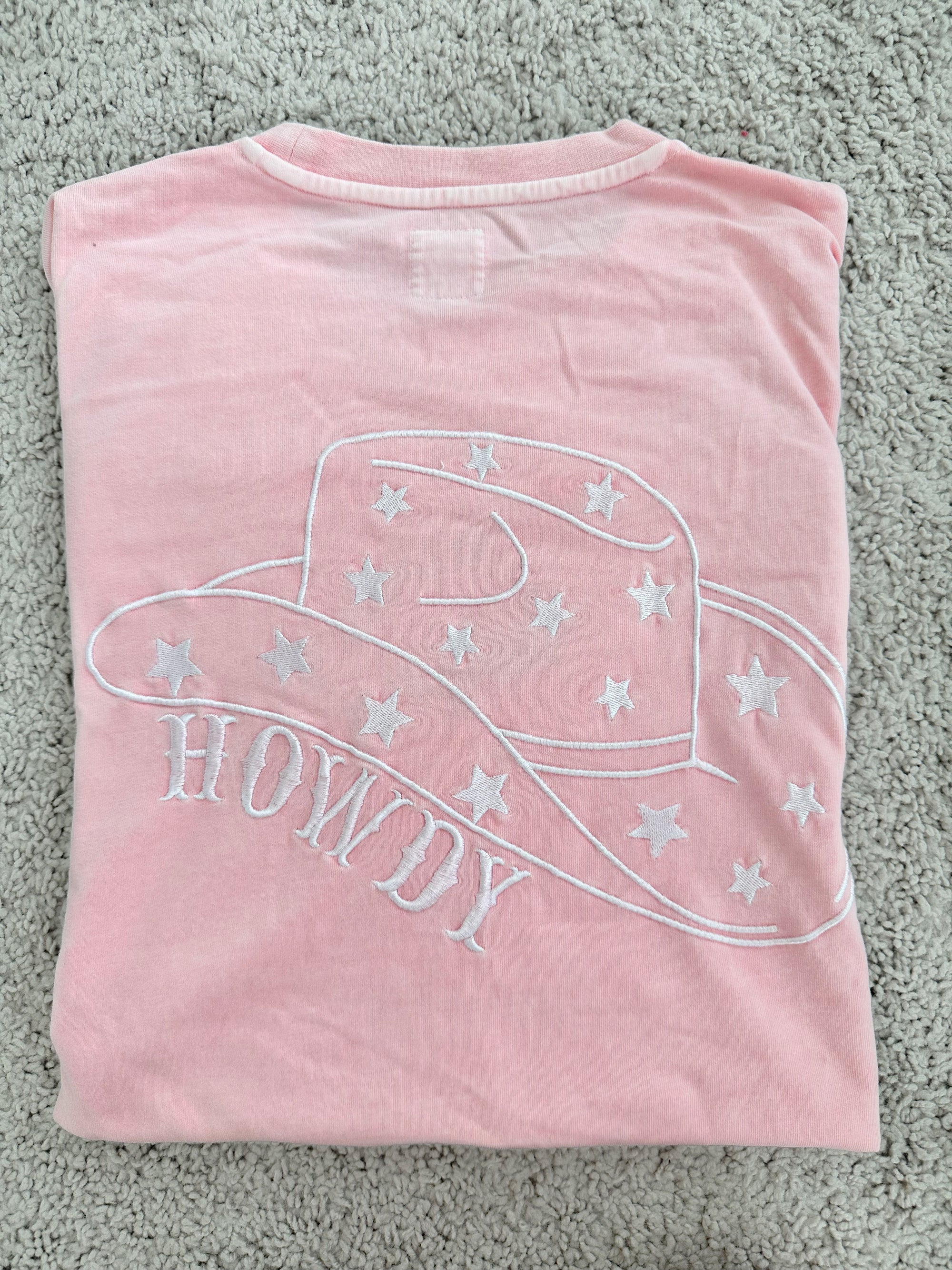 HOWDY COWGIRL HAT EMBROIDER TEE - Sunkissedcoconut