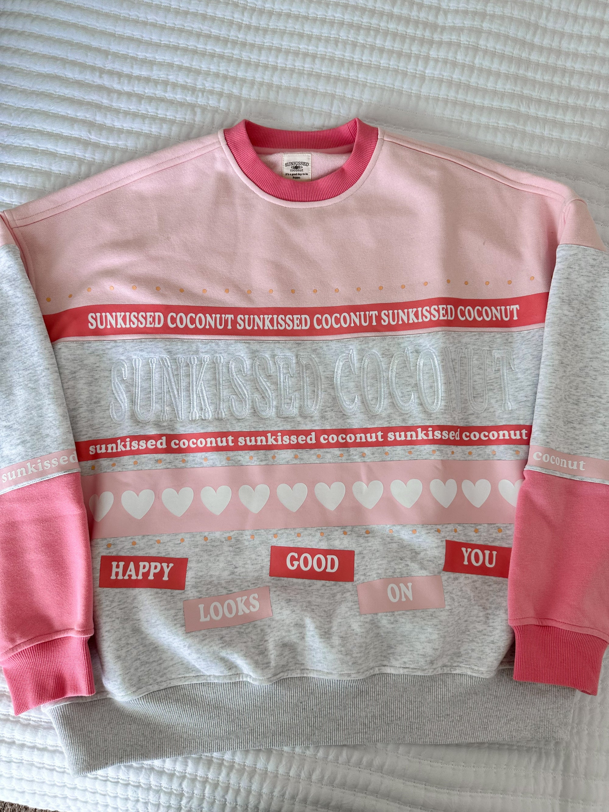 Logo Billboard Travel Sweatshirt