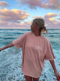 GOOD THINGS ARE COMING GRAPHIC FLOWER TEE - Sunkissedcoconut
