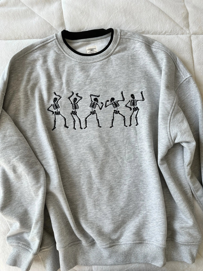 EMBROIDER SKELETON SWEATSHIRT - Sunkissedcoconut