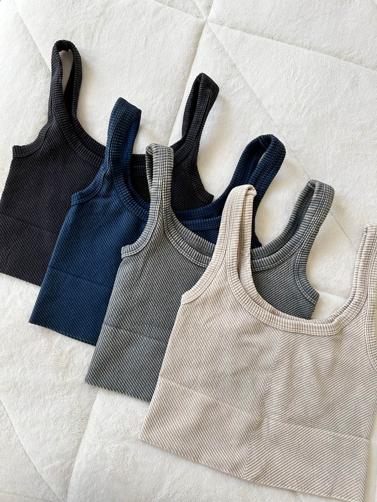NEUTRAL EVERYDAY SEAMLESS TANKTOPS - Sunkissedcoconut