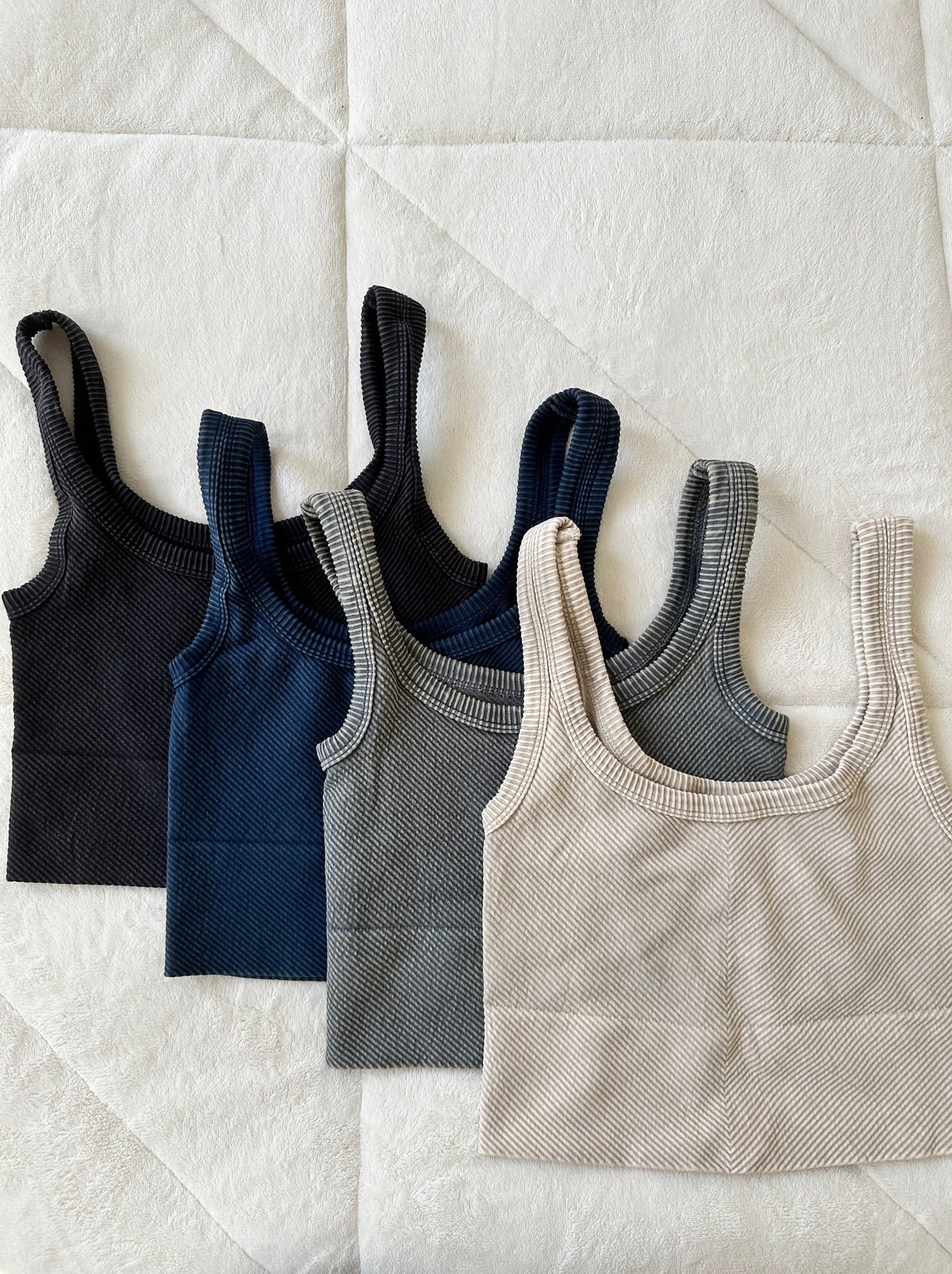 NEUTRAL EVERYDAY SEAMLESS TANKTOPS - Sunkissedcoconut