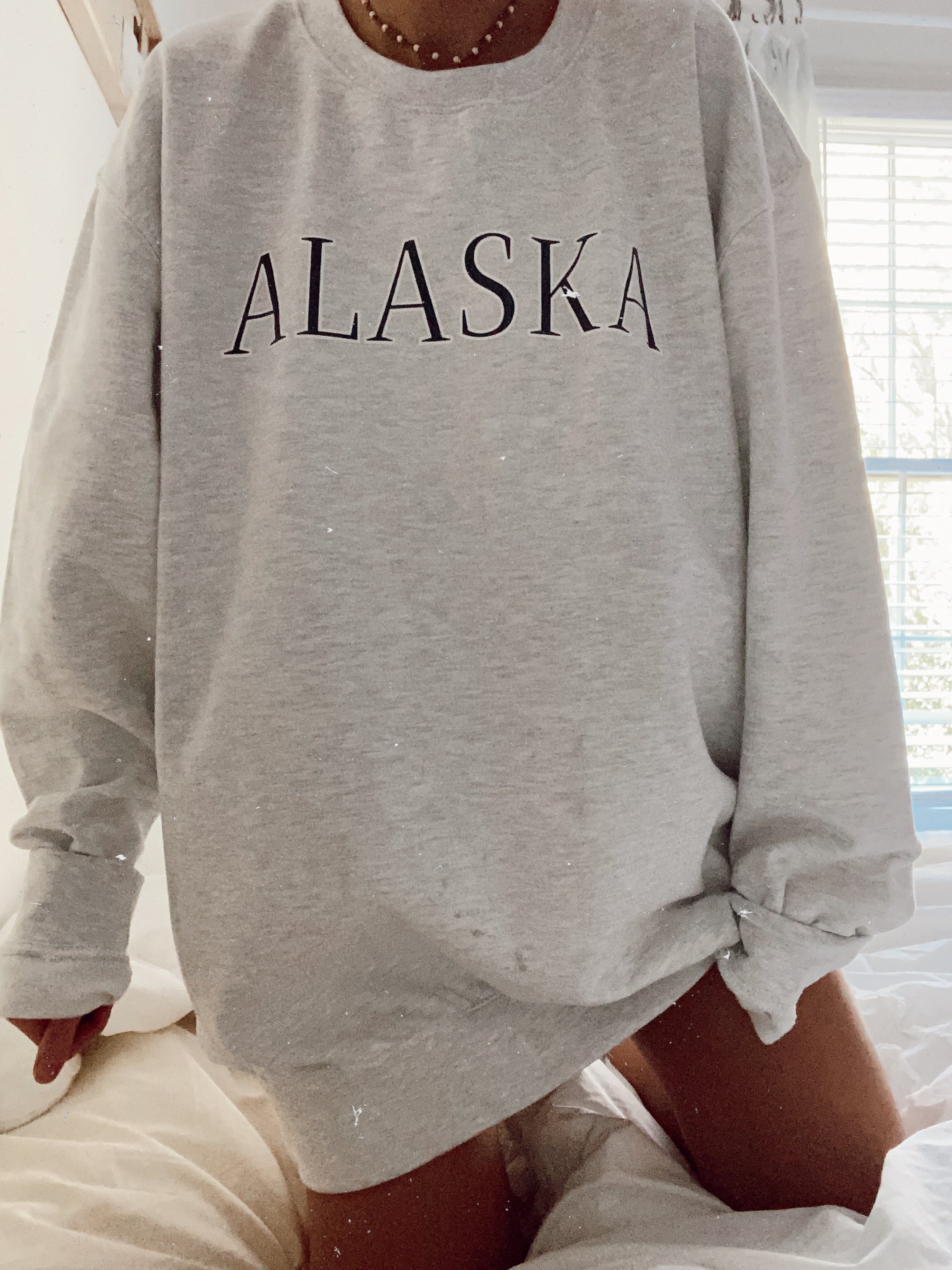 Alaska Cloud Sweatshirt - Sunkissedcoconut