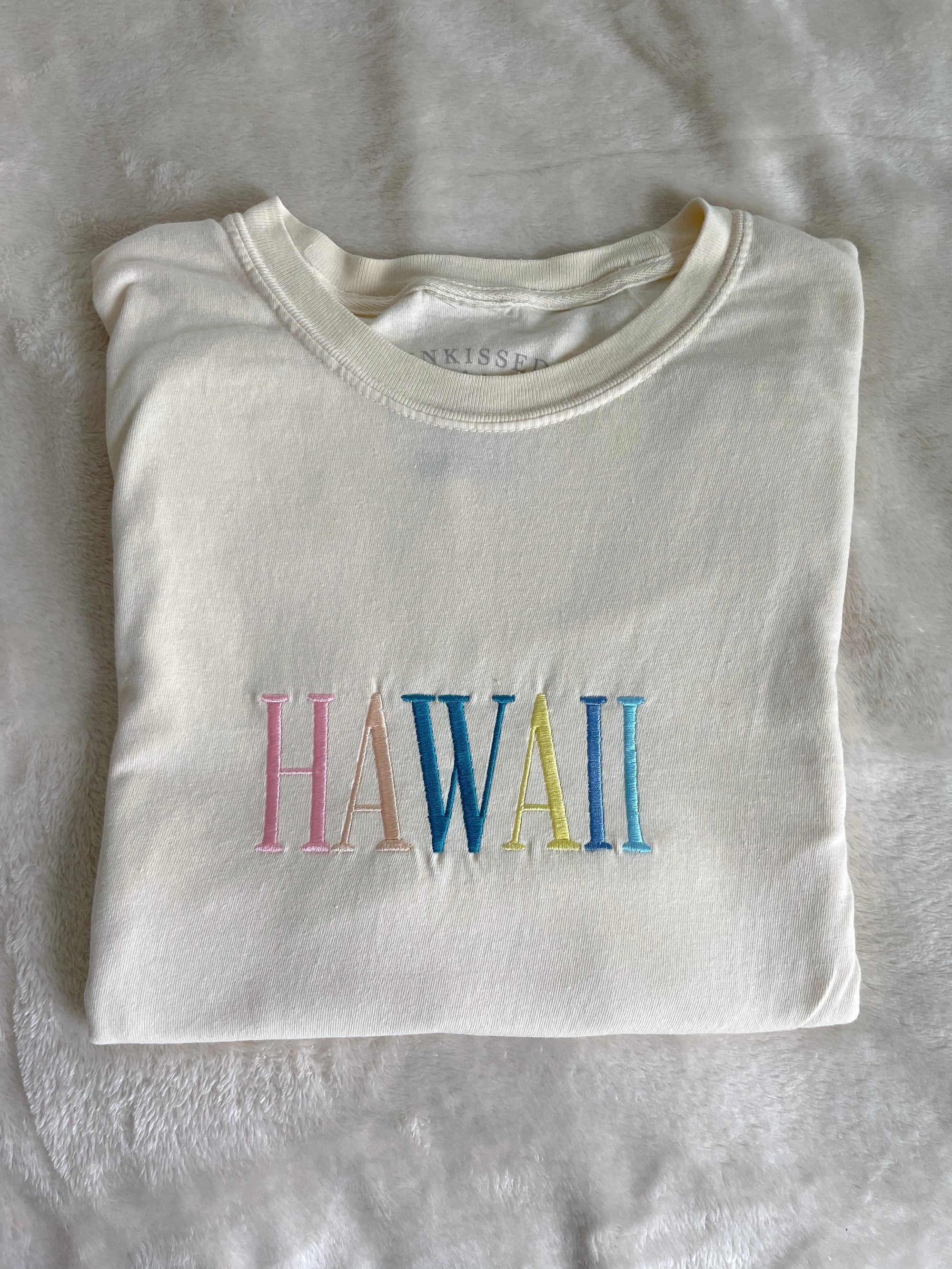 Embroider Hawaii Tee - Sunkissedcoconut